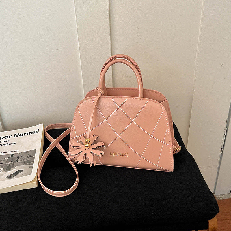 Elegant Quilted Crossbody Handbag