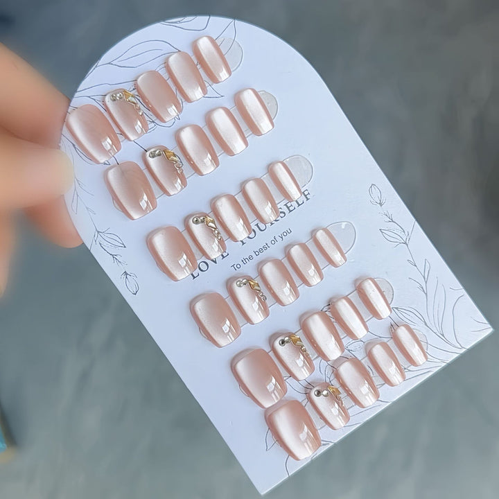 Decorative Nail Ensemble Stornfield