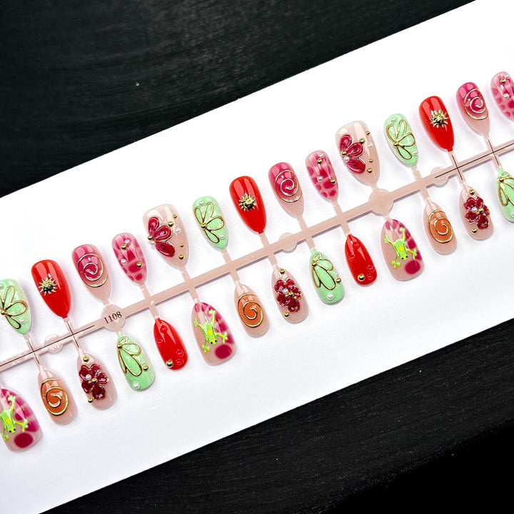Creative Floral-Design Press-On Nails Set