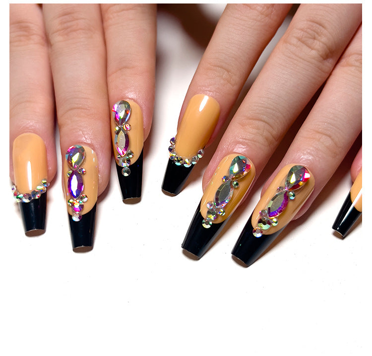 Nail art with heart and lip designs Stornfield