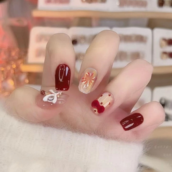 Elaborate Artistic Press-On Nail Kit
