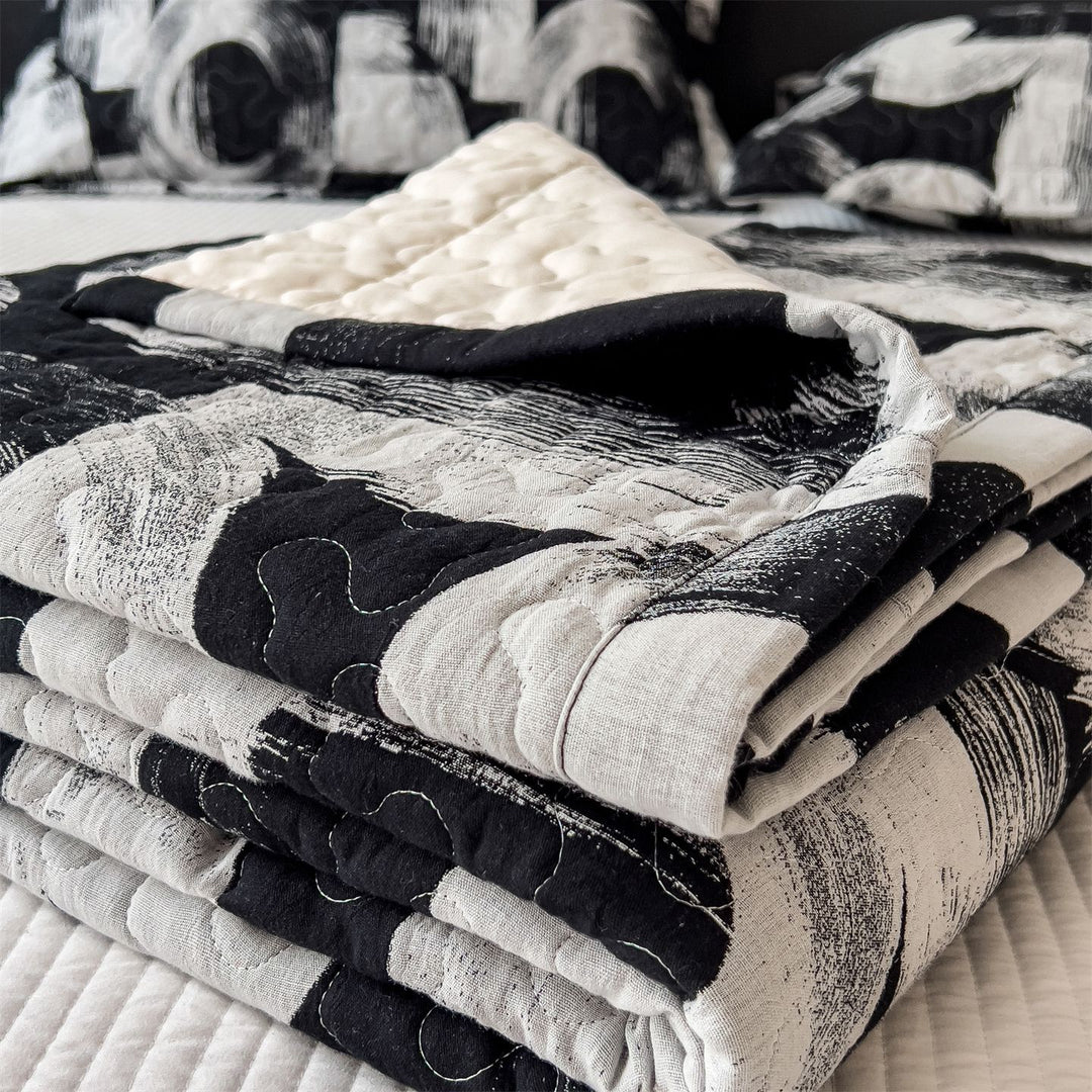 Quilted Bedspread and Pillow Sham Set with Scallop Stitching and Lightweight Microfiber