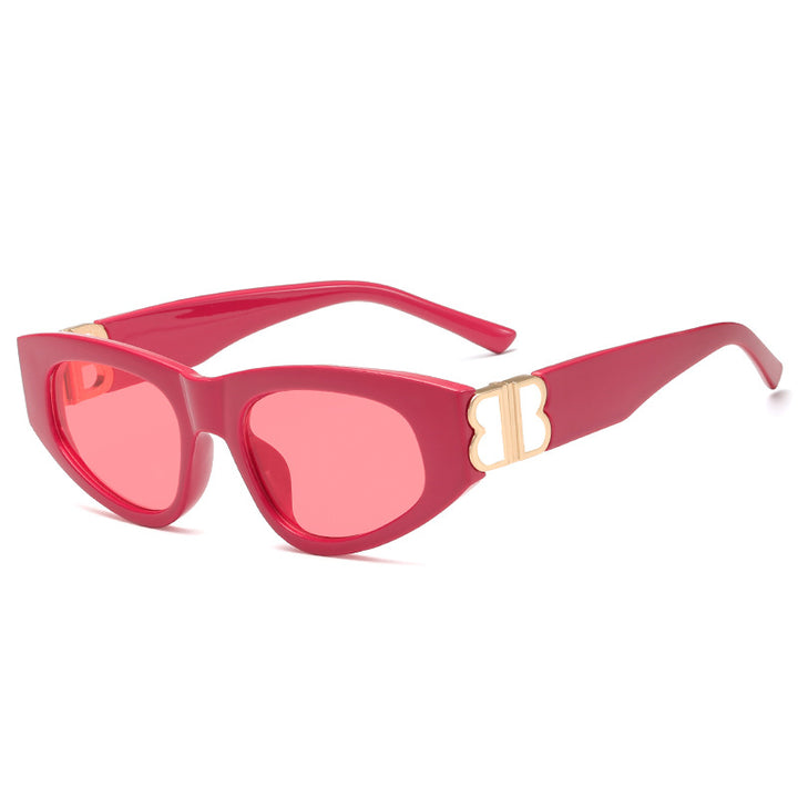 Women Cat-Eye Sunglasses with elegant plastic and luxurious metal details Stornfield