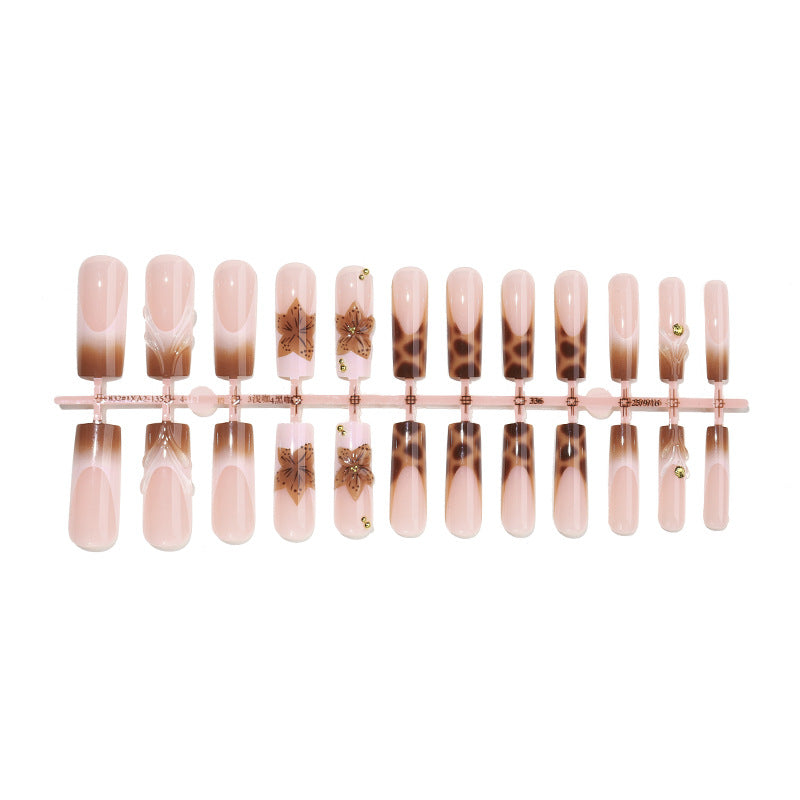 Elegant Floral Press-On Nail Set Stornfield