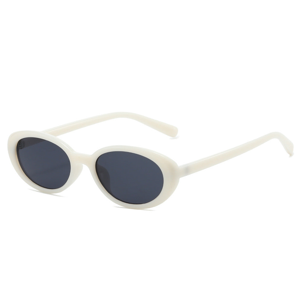 Retro-Inspired Cat-Eye Sunglasses with Transparent Frames Stornfield