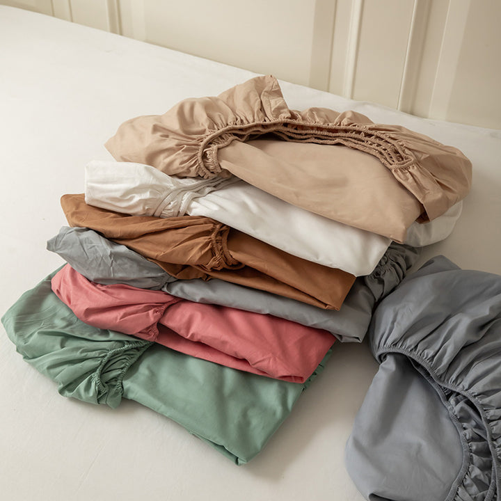 Extra-deep Jersey fitted sheet with premium cotton blend and all-around elastic