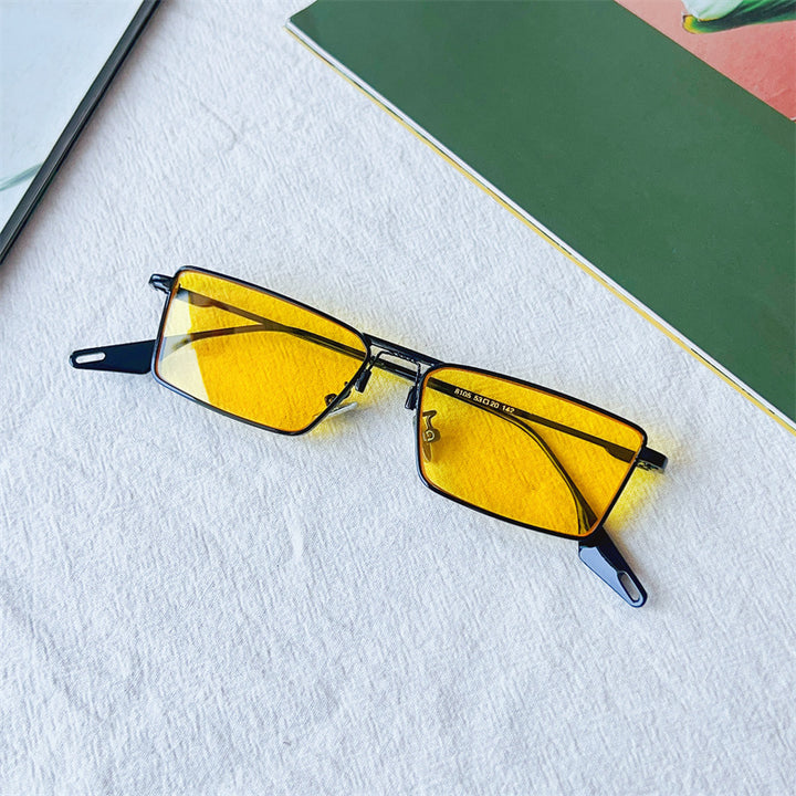 Fashion-Forward Geometric Frame Sunglasses Stornfield
