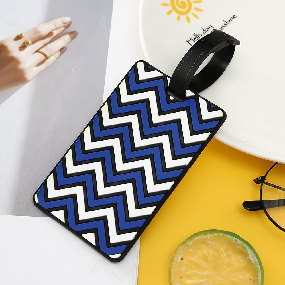 Women's Luggage Tag with Modern Zigzag Pattern Bowlift