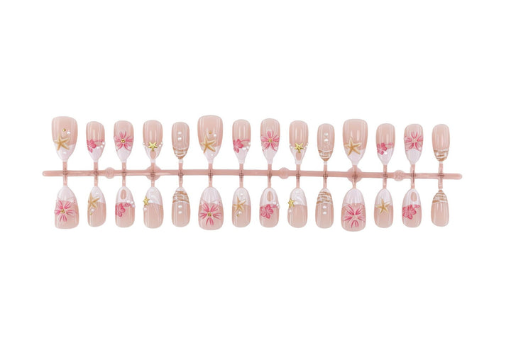 Artificial nail set with maritime details and floral accents Stornfield