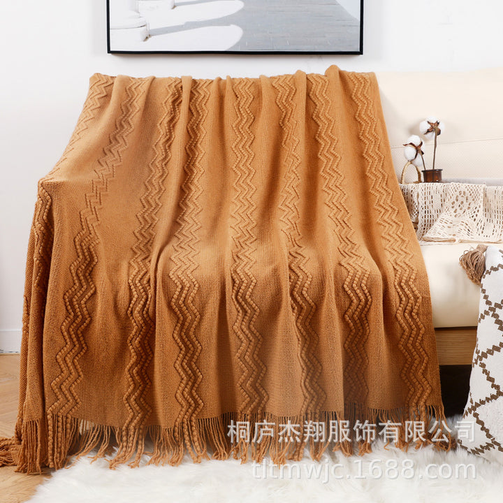 Women Comfortable Knitted Blanket with Modern Zigzag Pattern Stornfield