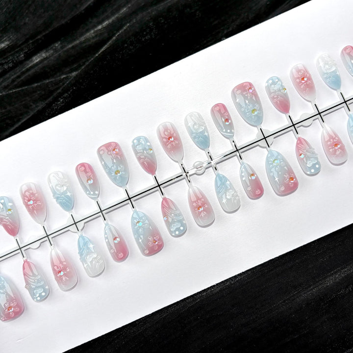 Elegant Polka Dot and Lace Press-On Nail Set