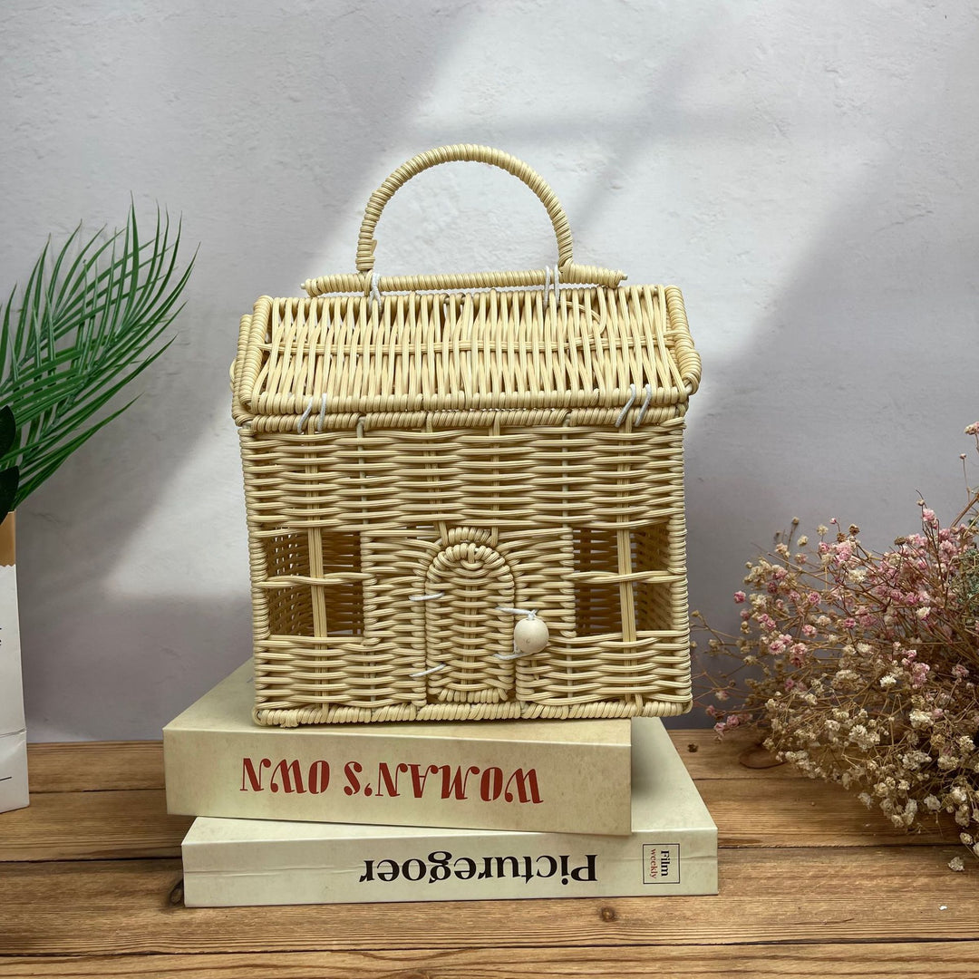 Women's stylish braided basket with rounded roof Stornfield