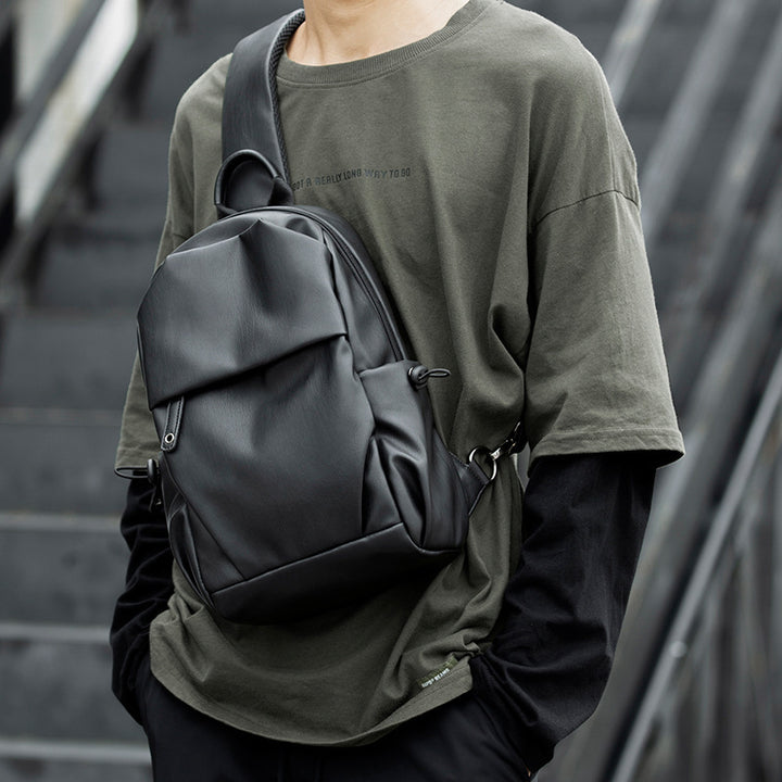 Practical shoulder bag with versatile storage Stornfield