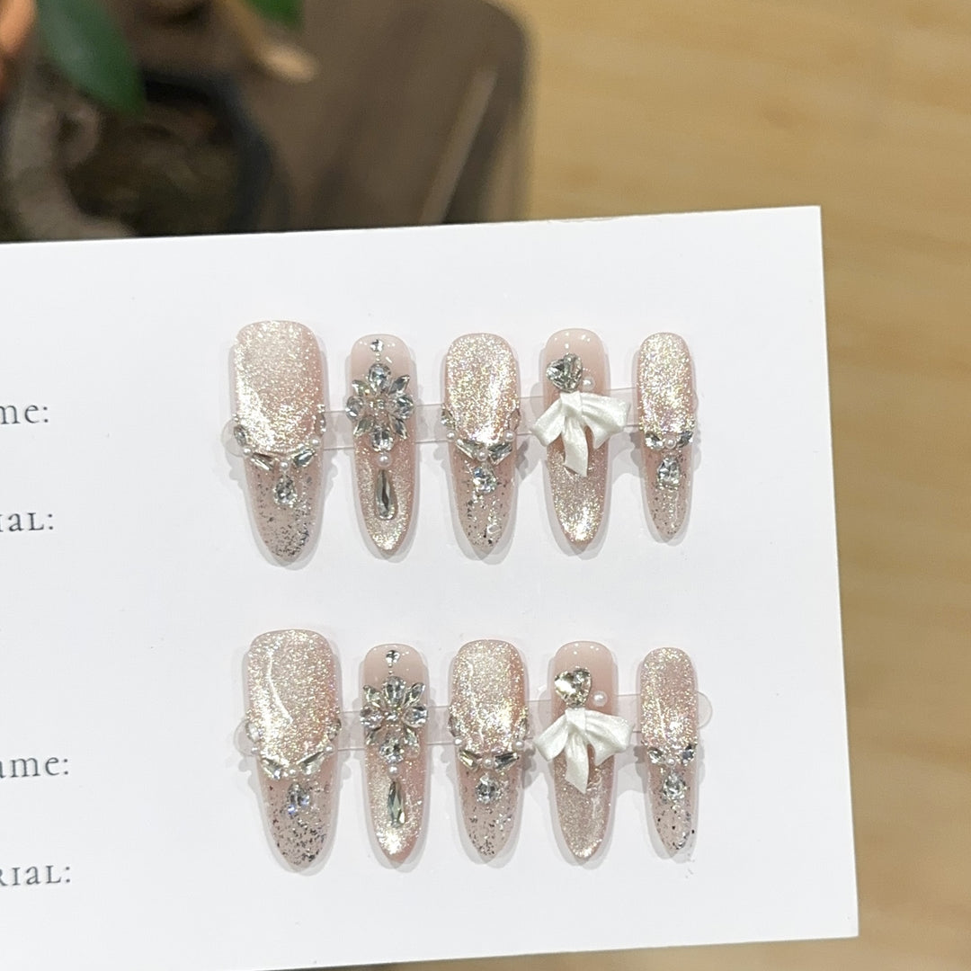 Glamorous Press-On Nail Set