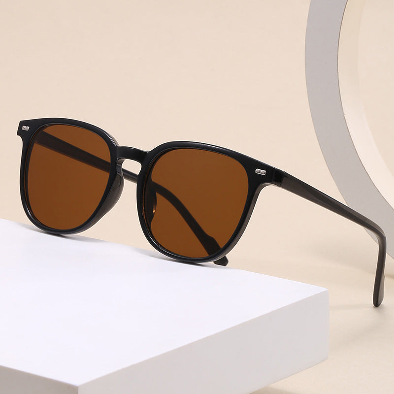 Ladies fashionable sunglasses with transparent frame and elegant design Stornfield
