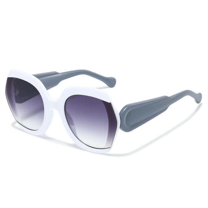 Fashion-Forward Oversized Sunglasses Stornfield