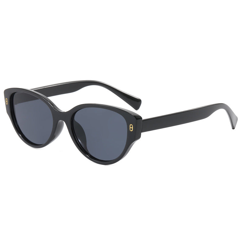 Ladies Cat-Eye Sunglasses with Modern Plastic Frame Stornfield