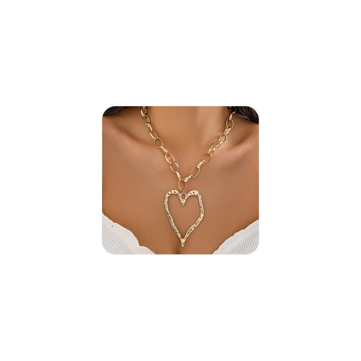 Statet Heart and Pearl Chain Necklace Stornfield