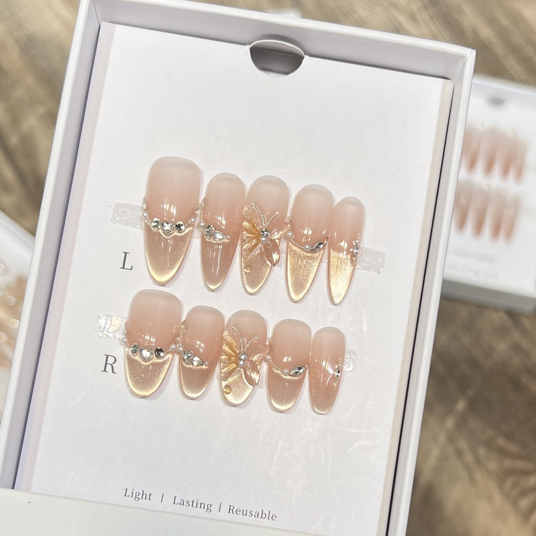 Elegant Butterfly-Accent Press-On Nail Set Stornfield