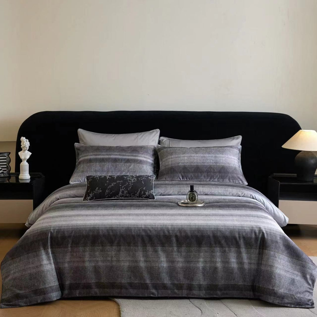 Luxurious cotton satin bedding set with large floral botanical print