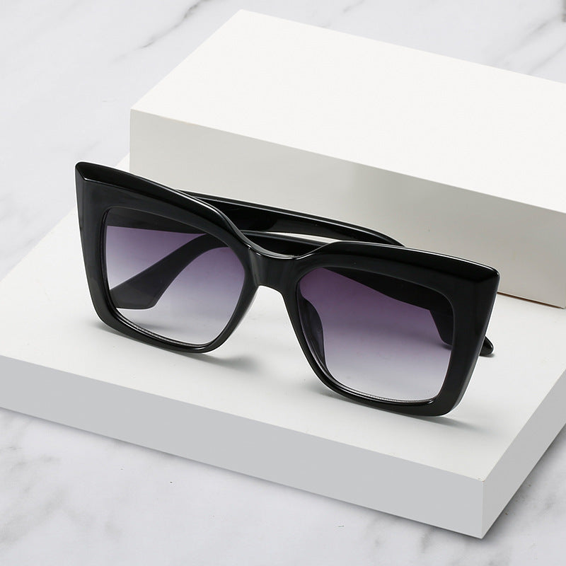 Fashion-Forward Oversized Square Sunglasses Stornfield 1787812562