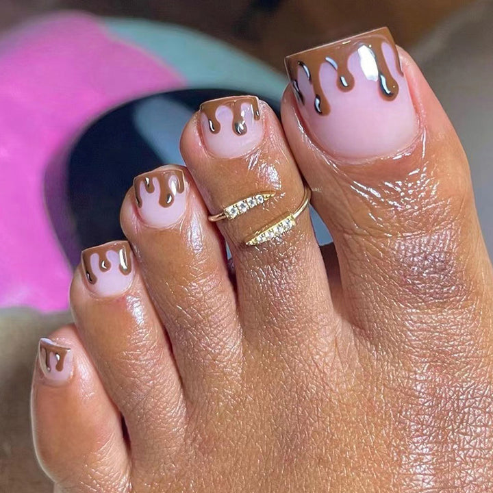 Creative nail art in chocolate glaze design Stornfield