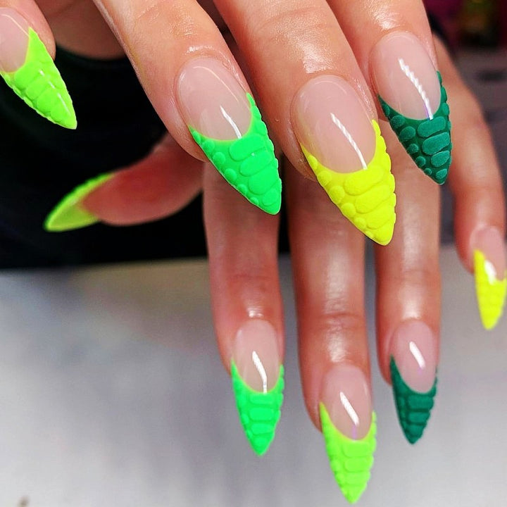Creative artificial nails with trendy geometric design Stornfield