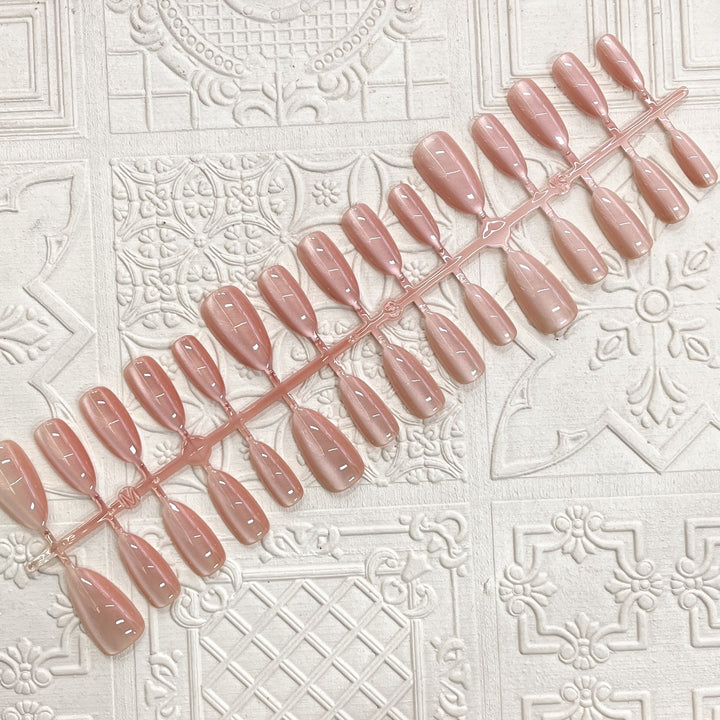 Glossy Almond-Shaped Press-On Nail Set Stornfield 1787225130