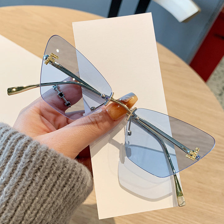 Womens Cat-Eye Sunglasses in modern design with innovative frame Stornfield