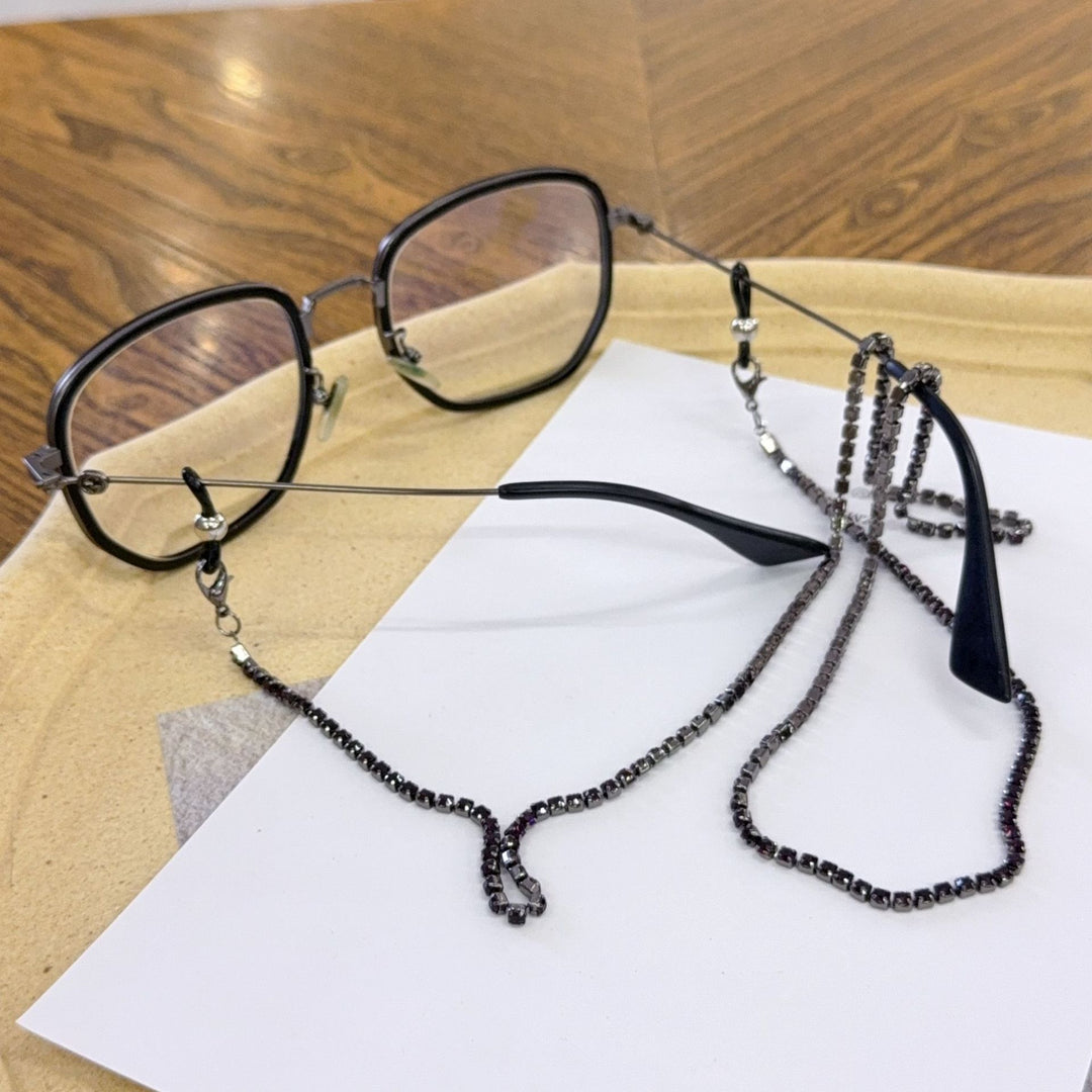 Stylish Eyewear Chain with Decorative Beads Stornfield