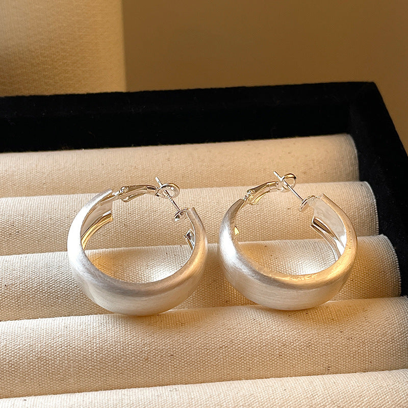 Elegant and Modern Creoles Made of High-Quality Metal Stornfield