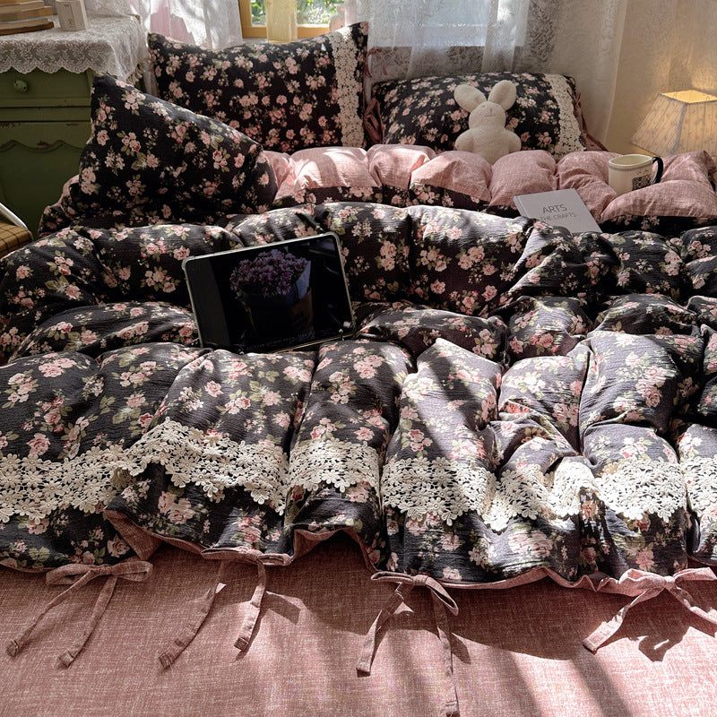 Floral Patterned Quilted Duvet Cover