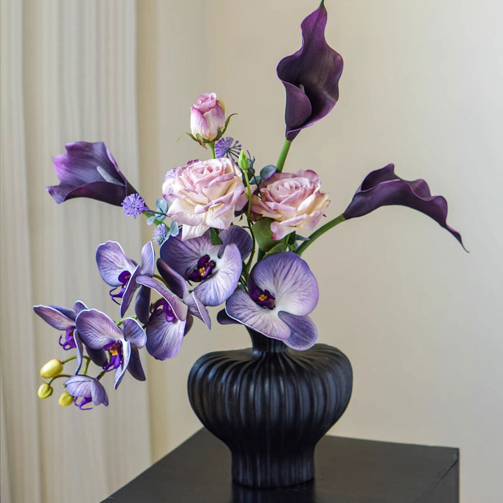 Elegant Ribbed Ceramic Vase
