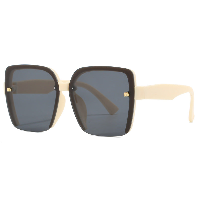 Women's oversized sunglasses with stylish, modern frame Stornfield