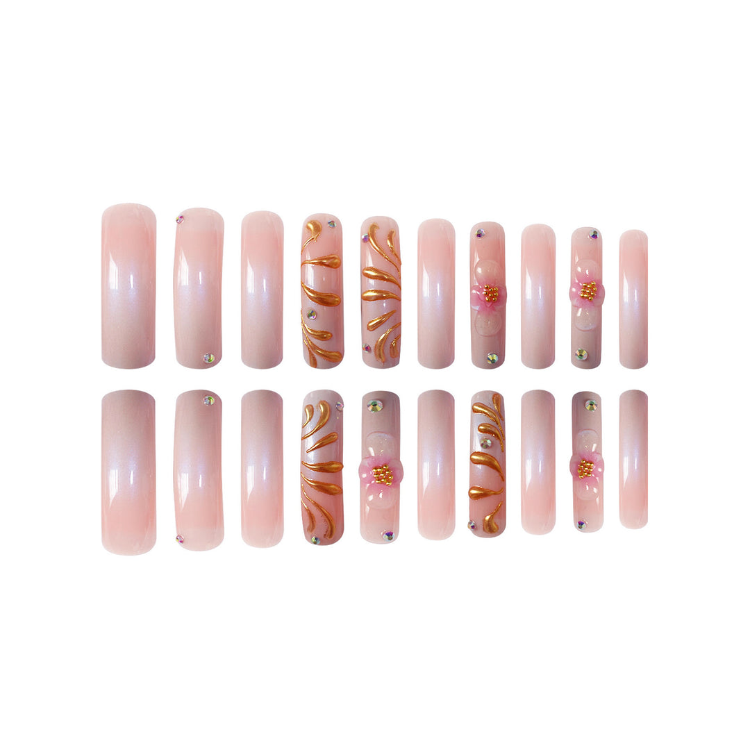 Luxury Gold-Accented Press-On Nail Art Stornfield
