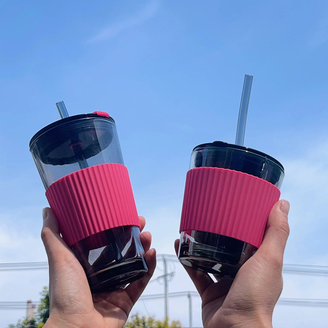 Women's versatile drinking cup with non-slip silicone cover and straw Stornfield