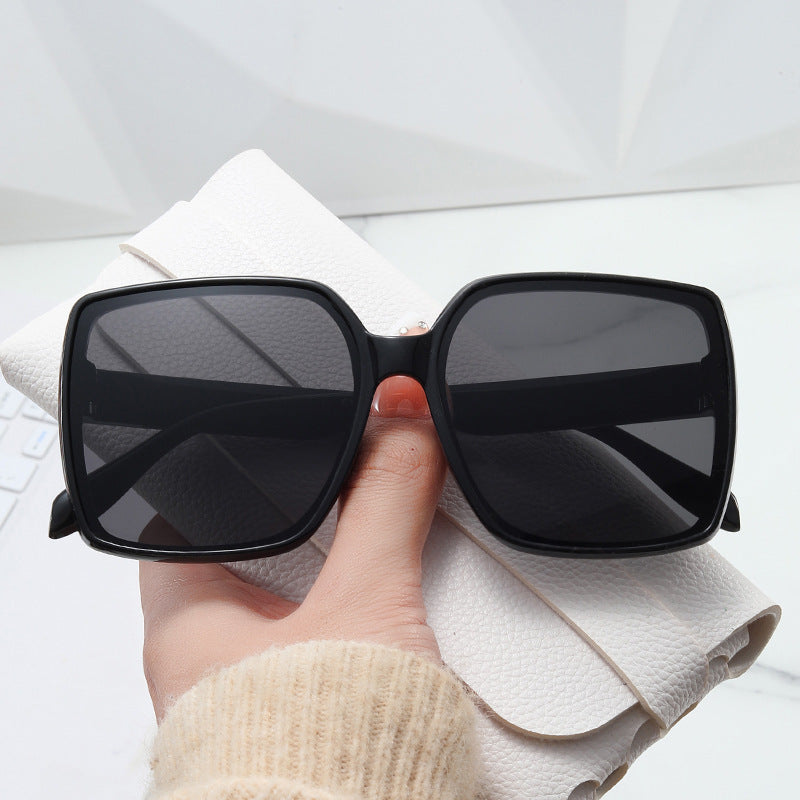Ladies oversized sunglasses in modern tortoiseshell design Stornfield