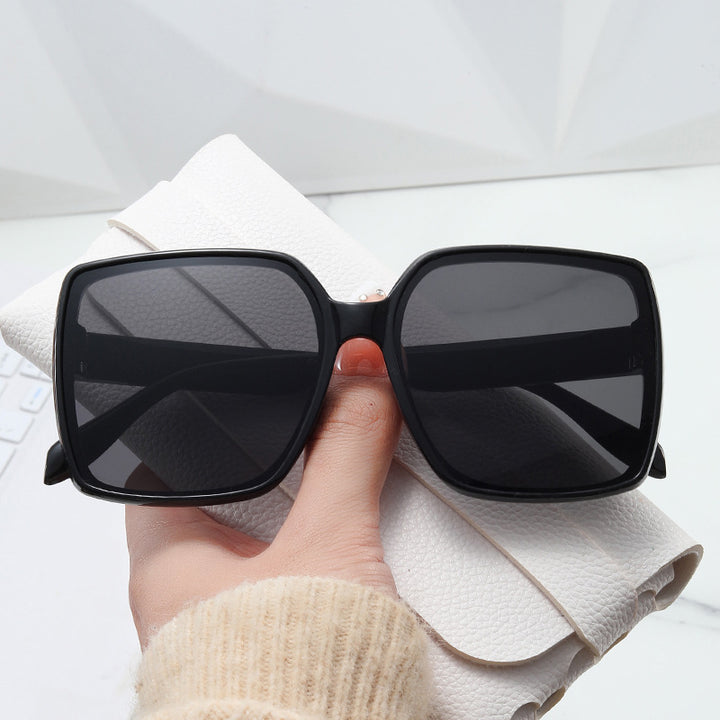 Ladies oversized sunglasses in modern tortoiseshell design Stornfield