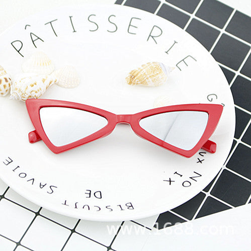 Women's fashionable Cat-Eye sunglasses with elegant design Stornfield