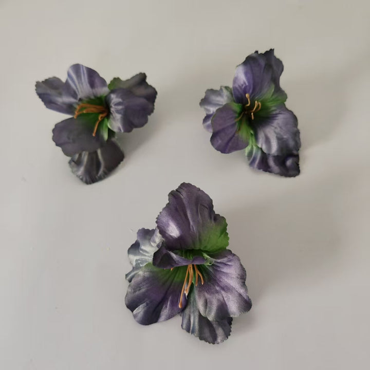 Elegant Floral Hair Accessory