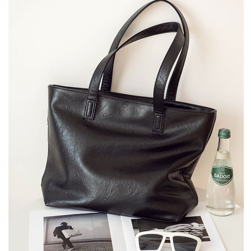 Luxurious Leather Tote Bag Stornfield