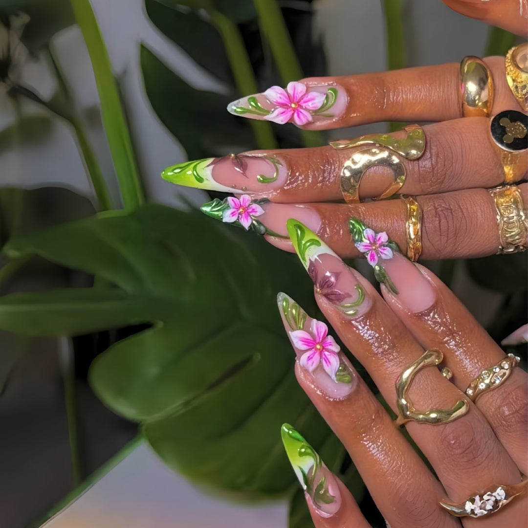 Artificial nails with intricate floral pattern and elegant gradient Stornfield