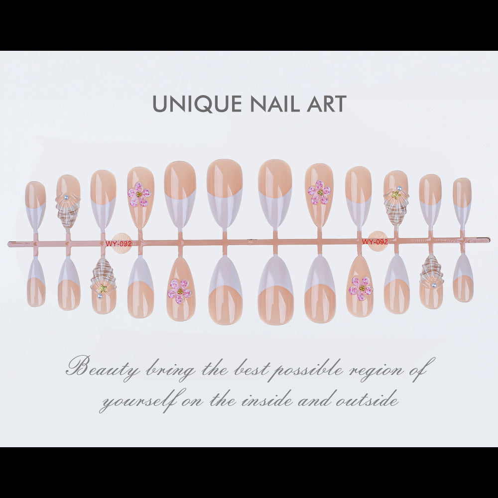 Elegant Floral Accent Press-On Nail Set Stornfield