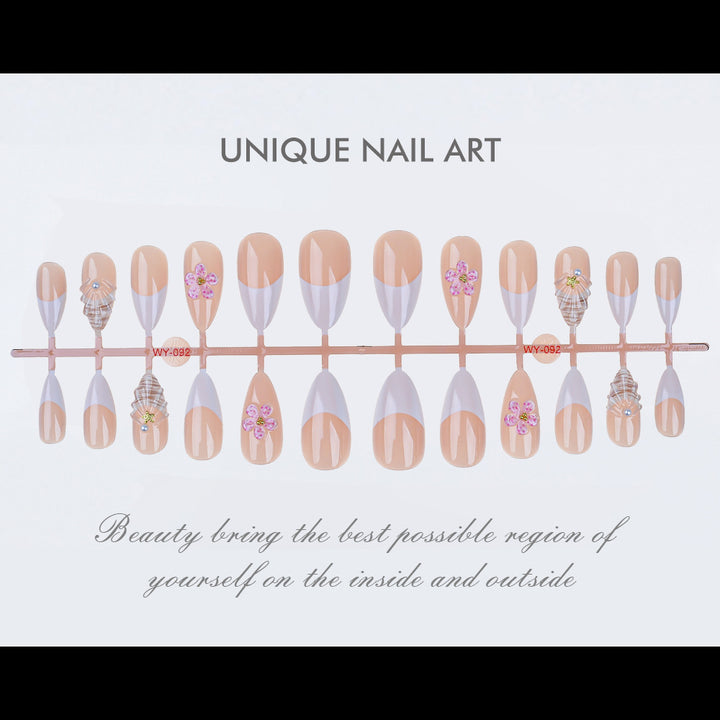 Elegant Floral Accent Press-On Nail Set Stornfield