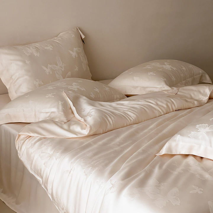 Luxurious silky bedding set with butterfly jacquard