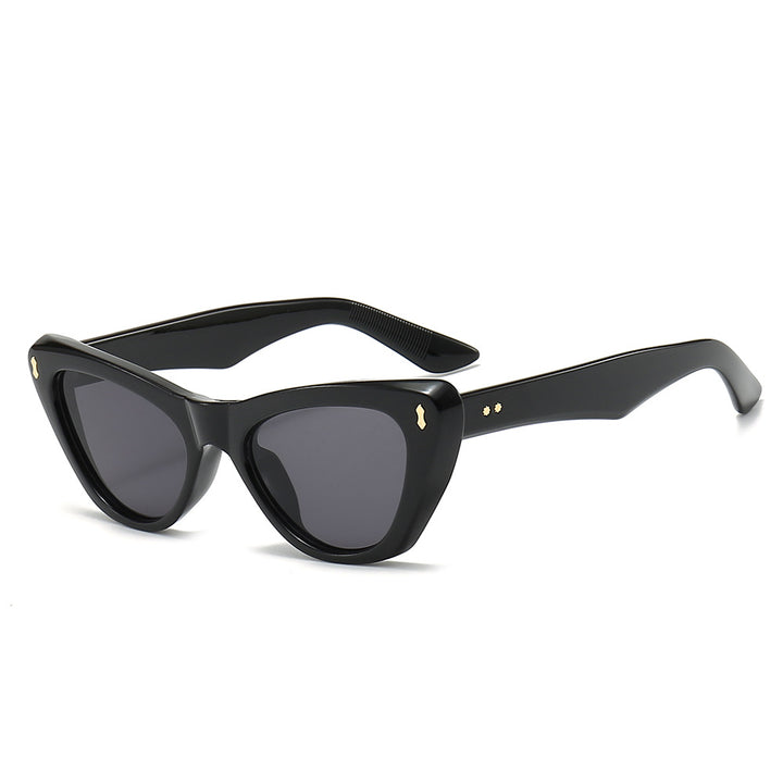 Ladies Cat-Eye Sunglasses with Elegant Accentuated Frame Stornfield