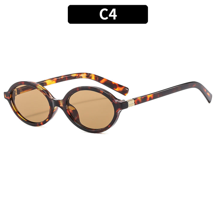 Elegant Vintage-Inspired Round Sunglasses Stornfield
