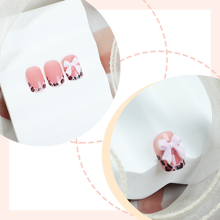 Artifical Nail Set with Elegant Paw and Bow Accents Stornfield