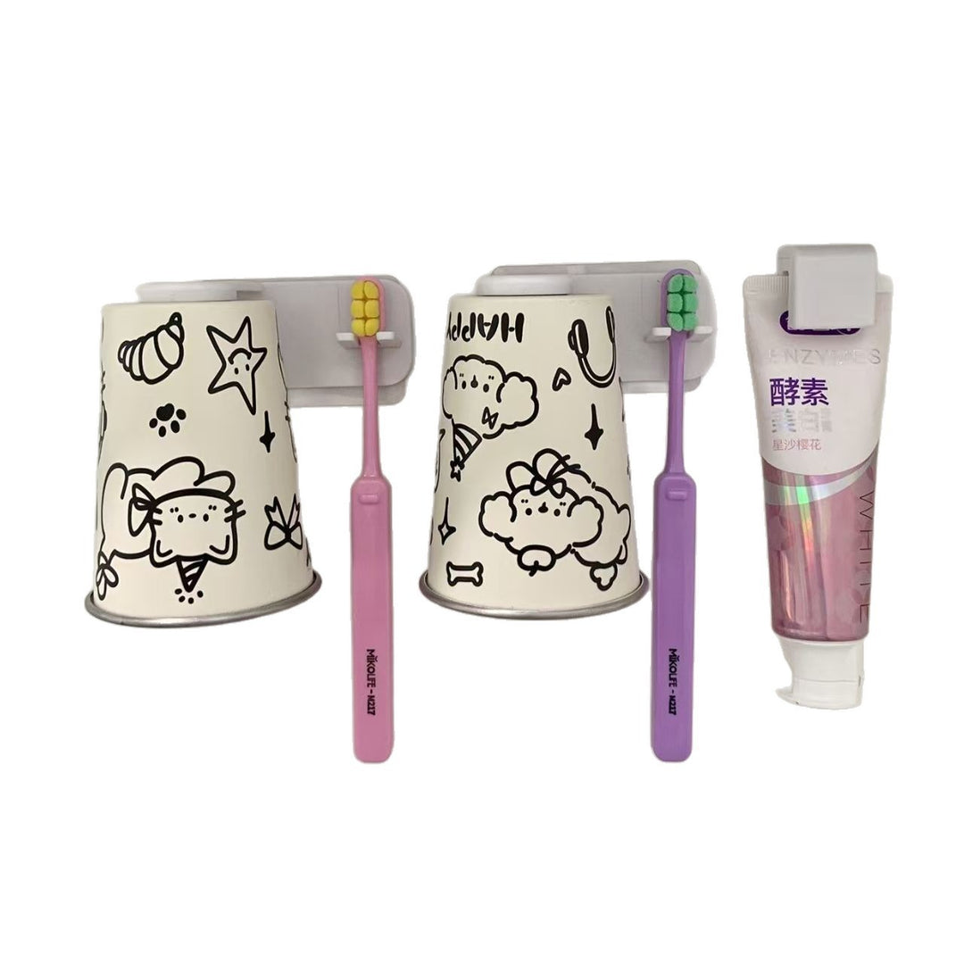 Wall-mounted toothbrush holder with playful animal design Stornfield