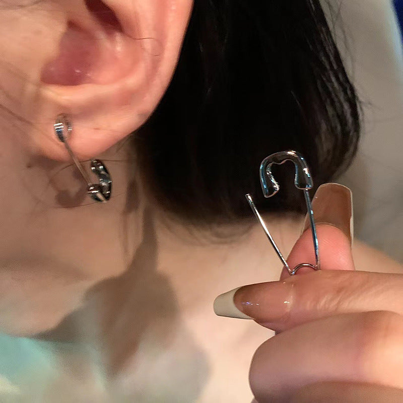 Safety pins Stornfield